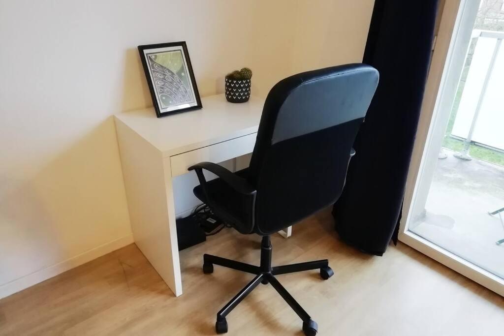 Appartement Proche Chu Avec Balcon Et Parking Lille Dış mekan fotoğraf